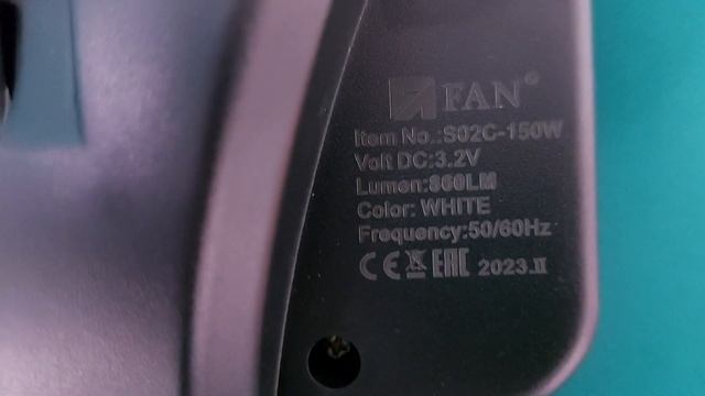 Консольный уличный светильник на солнечных панелях 150 Вт