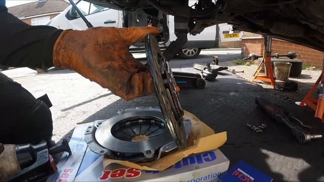 1996 Toyota Celica ST 1.8L Petrol Clutch Replacement смотреть онлайн