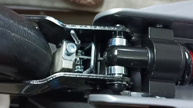 How Front Brake Works | Oxelo Adult Scooter Town 7XL | Decathlon смотреть онлайн