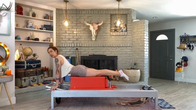 Swan Prep on the Reformer | Online Pilates Classes смотреть онлайн