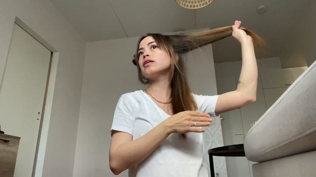 CUTTING MY OWN HAIR AT HOME | Korean Layered Haircut | DIY смотреть онлайн