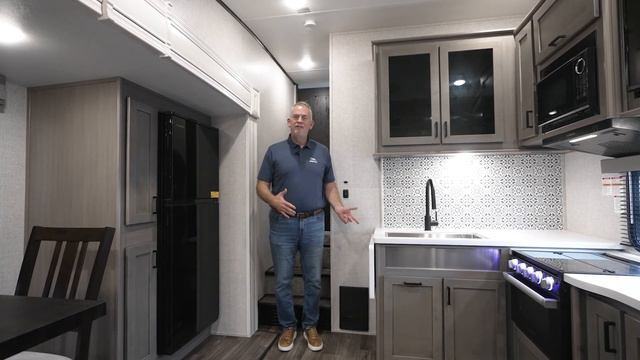 Ken Walters Announces Official Model Year 2024 Launch - Starcraft RV смотреть онлайн