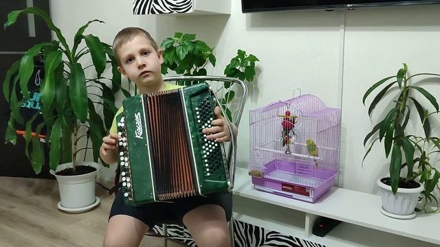 Попурри:"А за окошком месяц май &" и "Виновата ли я". смотреть онлайн