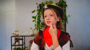 ВЕЧЕРИНКА ПИРАТОВ у Амельки в доме! Хэллоуин ?