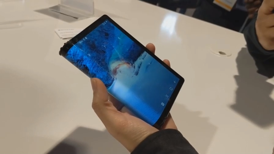 Royole's FlexPai - ПЕРВЫЙ в МИРЕ смартфон со складным экраном ! смотреть онлайн