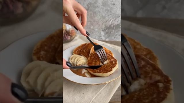 ТВОРОЖНЫЕ ОЛАДУШКИ НА КЕФИРЕ смотреть онлайн