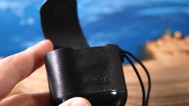 Чехол с беспроводной зарядкой Devia для AirPods смотреть онлайн