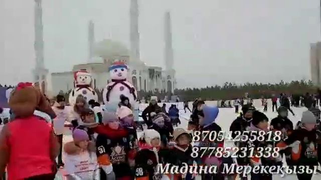 СУПЕР ФЛЕШМОБ НА ЛЬДУ! АСТАНА АНИМАТОРЫ! смотреть онлайн