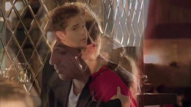 АЛЕКСАНДР РАТНИКОВ И АННА СНАТКИНА "НЕ ПЛАЧЬ ПО МНЕ АРГЕНТИНА" смотреть онлайн