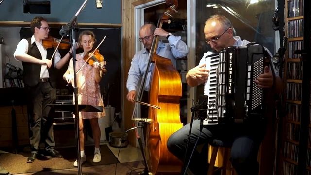 El Choclo by Boston Tango Orchestra смотреть онлайн