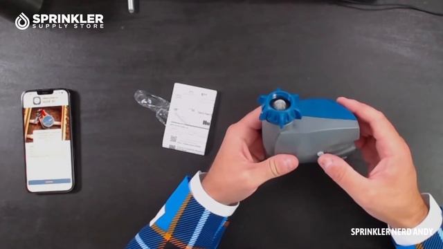 Close Look at the Hunter BTT, Bluetooth Wireless Hose Tap Timer | SprinklerSupplyStore.com смотреть онлайн