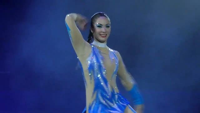 Оксана Егорова - воздушная гимнастка на полотнах смотреть онлайн