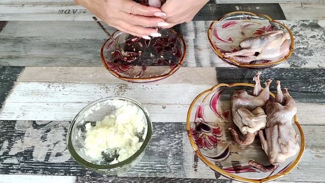 Перепелька в духовке с 4-мя разными начинками. Fırında 4 farklı dolqulu bıldırcın смотреть онлайн