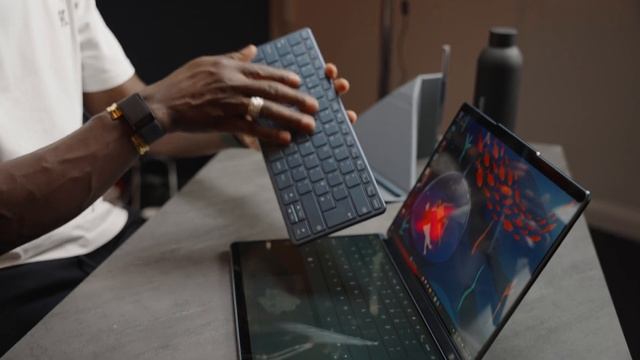 Lenovo Yoga Book 9i Review - An Incredible Dual Screen Laptop! смотреть онлайн