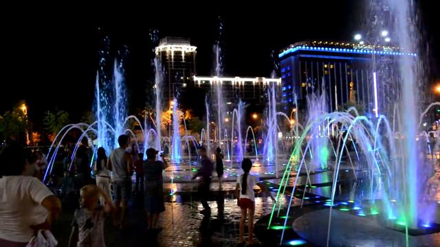 фонтан на театральной площади краснодар смотреть онлайн