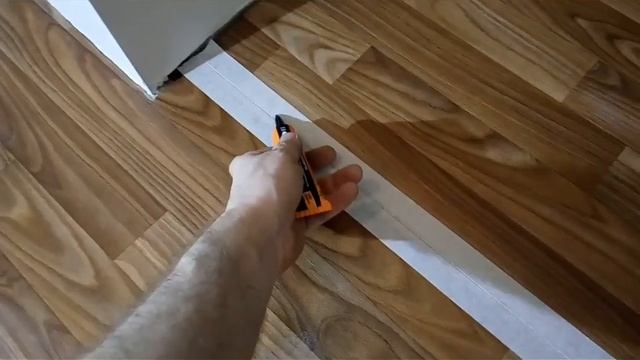 КАК СКЛЕИТЬ ЛИНОЛЕУМ ХОЛОДНОЙ СВАРКОЙ.