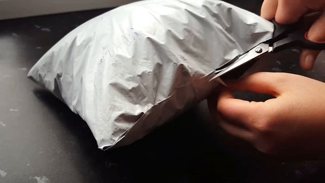 Как упаковывают кепки в Китае \ As Pack Caps In China