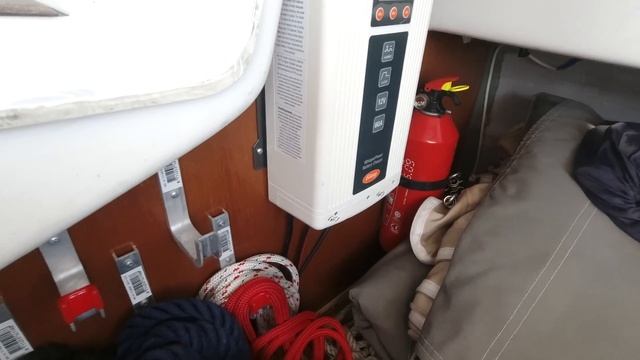 Обзор яхты Beneteau Oceanis 37 на которой есть ВСЕ! смотреть онлайн