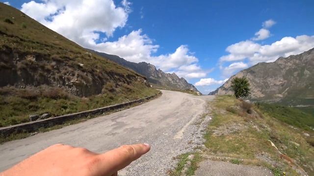 ЖУТКО Красивая Северная Осетия | Кармадонское ущелье, Мидаграбинские водопады, Город мертвых Даргав смотреть онлайн