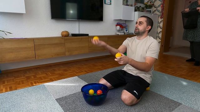Что придумал ПАПА? Откуда МЯЧИ? Какое состязание? Кто ПОБЕДИЛ? смотреть онлайн