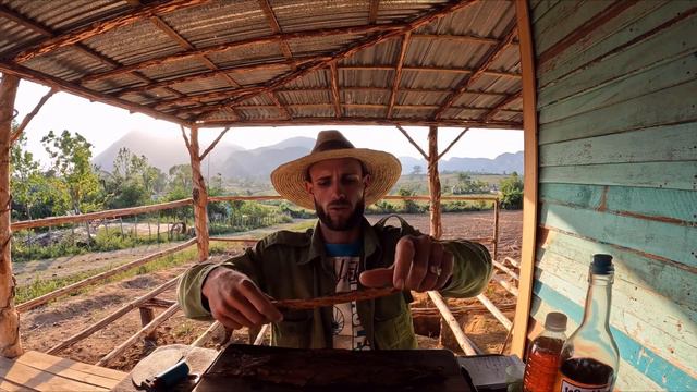 Make Your Own Cuban Cigar & Riding Horses 🇨🇺