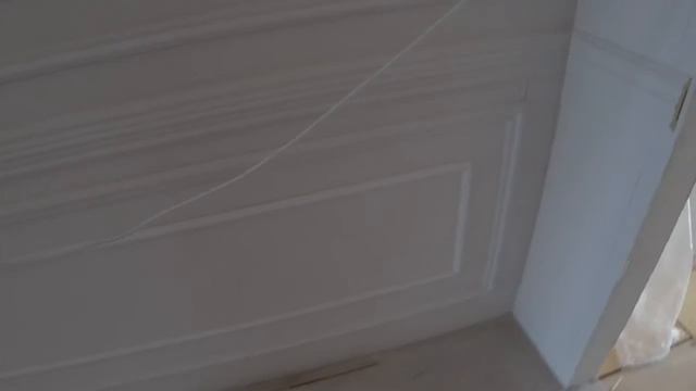 Монтаж полиуретановых карнизов и молдингов смотреть онлайн