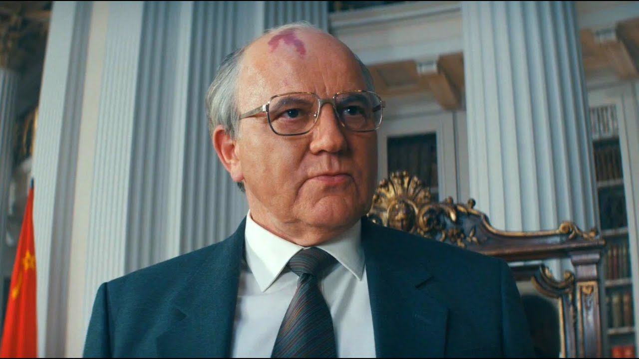 Как выглядят Горбачёв, нищий СССР и компьютеры в новинке "Тетрис" смотреть онлайн