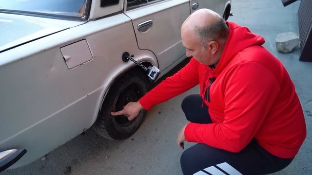 Filling tires with polyurethane foam (making them puncture-proof) смотреть онлайн