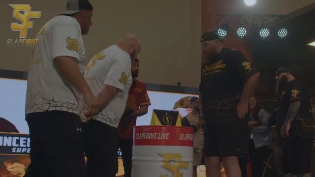 Tim ‘the Maine-iac’ Sylvia vs ‘the Bouncer’ at SlapFIGHT Championship! смотреть онлайн