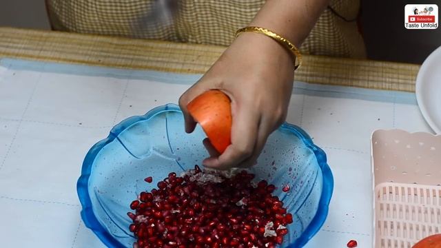Fastest Way to Deseed a pomegranate (anar) / How to Cut and Open a pomegranate | #1 Trick смотреть онлайн