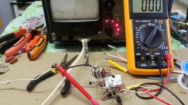Защита от некорректного электропитания и чрезмерного разряда аккумулятора. Защита от "дурака" - 2. смотреть онлайн