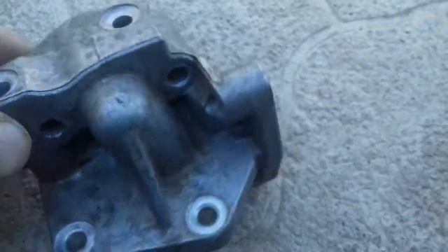 Кронштейн клапана BSE 1.6i VW 06A131166F 06A131166E Skoda Octavia A5 смотреть онлайн