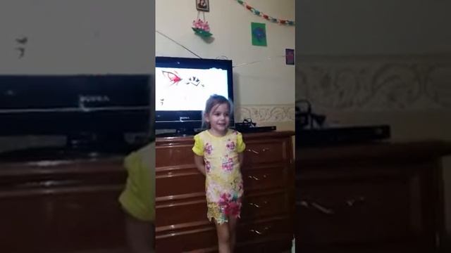 Мечтаю научиться делать кувырок)))