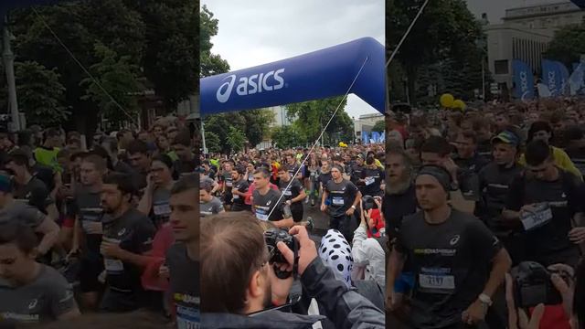 RunAsics 2017 смотреть онлайн