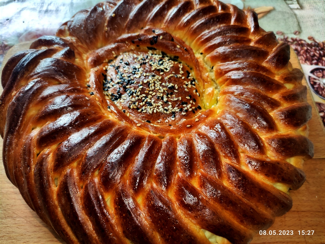 Пирог завитушка с вареной сгущёнкой . смотреть онлайн