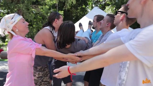 История подмышек и лета за 3 минуты! смотреть онлайн