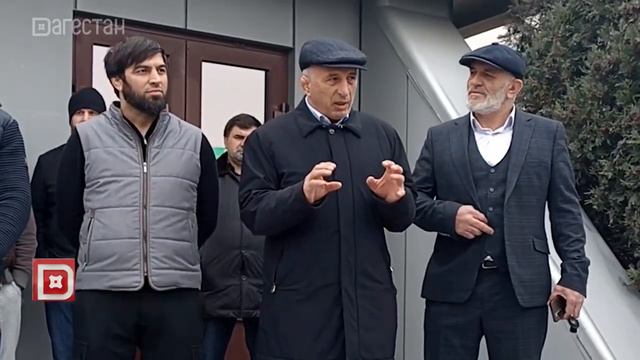 В аэропорту Махачкалы встретили чемпиона Европы по вольной борьбе, Ахмеда Усманова смотреть онлайн