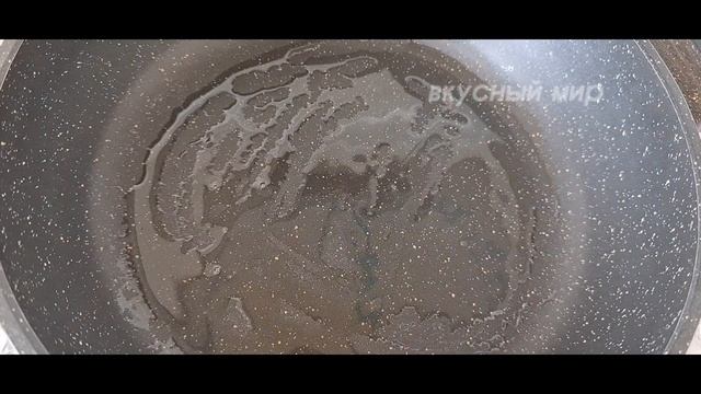 Творожно сырная лепёшка на сковороде. Быстрый завтрак. смотреть онлайн