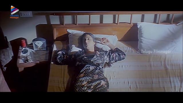 Tabu Best Romantic Scenes | Tabu Back To Back Movie Scenes | Happy Birthday Tabu | Telugu FilmNagar смотреть онлайн