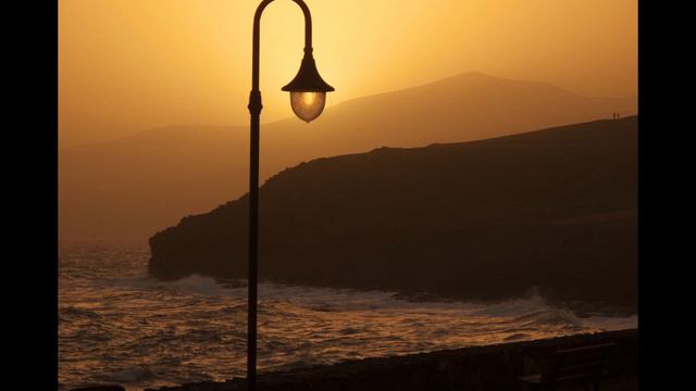 Ludovico Einaudi plays Burning. Photography by Pianopod (In a Time Lapse. Piano Solo) смотреть онлайн