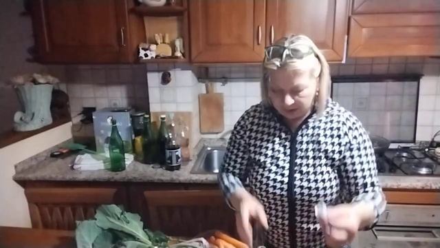 СИЦИЛИЯ. ТАК ХОЧЕТСЯ БЫТЬ СТРОЙНОЙ...А ЖИВОТ НЕ ДАЁТ ? смотреть онлайн