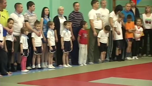 Мама, папа, я — дружная семья смотреть онлайн