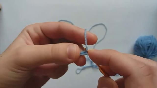 Как вязать крючком цепочку из воздушных петель Вязание для начинающих Уроки Вязания смотреть онлайн