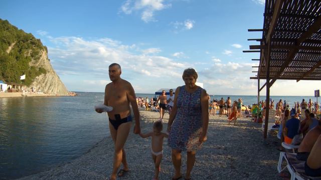 Архипо-Осиповка,август 2018,левый мыс,река Тешебс и гора Ёжик. смотреть онлайн