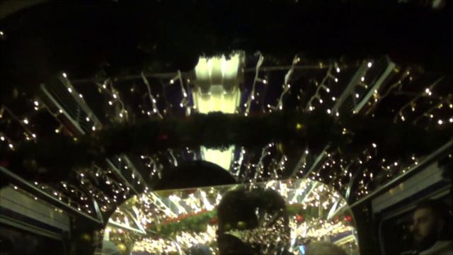 Новогодний Метропоезд 81-710 ЁЖ-3 сообщением Планерная - Котельники смотреть онлайн