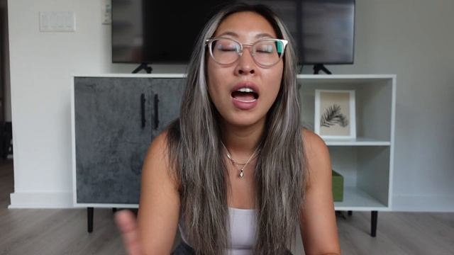 MY FILMING & EDITING GEAR FOR YOUTUBE: editing ONLY on my ipad, new ipad cases, my vlogging camera! смотреть онлайн