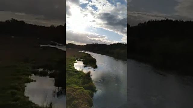 Под МОСТОМ🌉 через реку Клязьма очень красиво светит солнце 🌞 смотреть онлайн