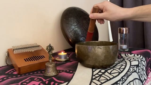 Музыка для медитации с тибетская, поющая чаша. Старинная fool moon смотреть онлайн