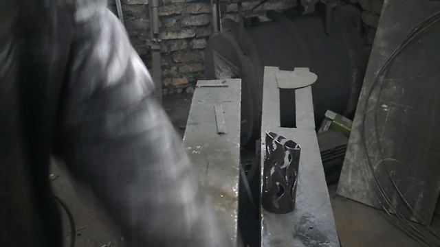 Факел-светильник, сборка, 2-ой этап. Изделия из металла. смотреть онлайн