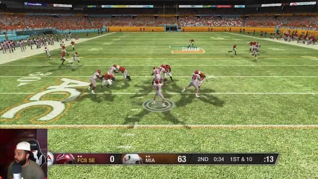 NCAA 09 Football - BEST POCKET PASSER IN THE NATION ? chill stream ? [XBOX/ENG] | @chillmiyagi… смотреть онлайн